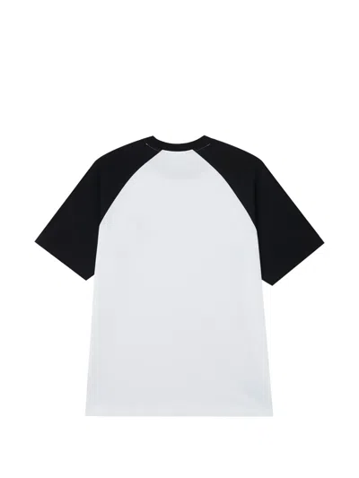 Fingercroxx Raglan-sleeve T-shirt In Multi