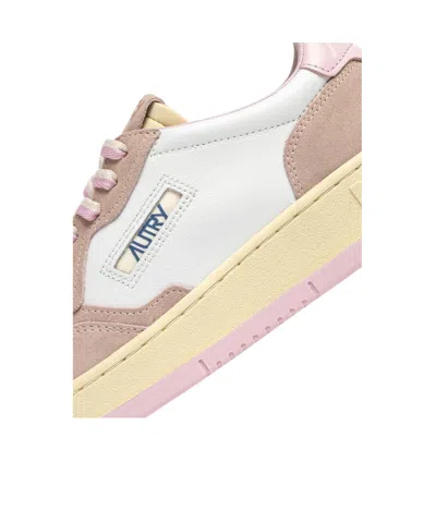 Autry Medalist Low Sneakers In Pink