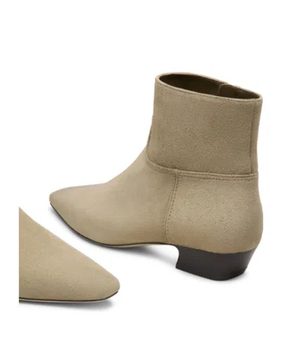 Stuart Weitzman Stassi Zip Booties In Brown