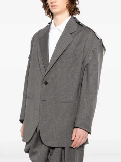 Moohong Deconstructed Striped Jacket In Gray