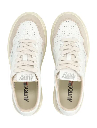 Autry Medalist In White