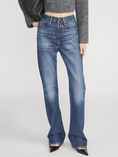 Frame The Vertical In Blue