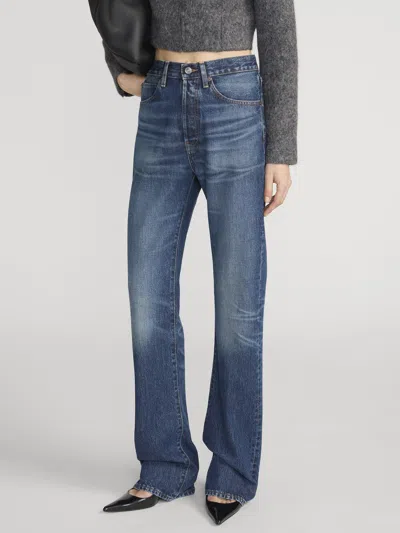 Frame The Vertical In Blue