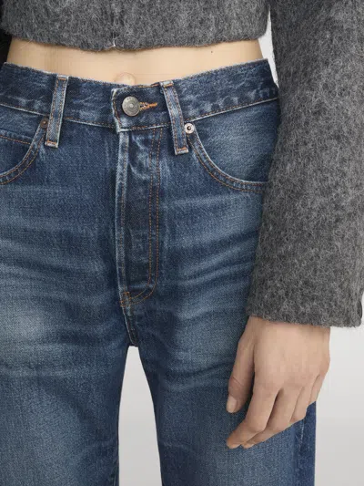 Frame The Vertical In Blue