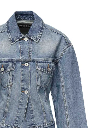 Jacquemus Classic Cotton Denim Jacket With Tailored Hem And Chest Pockets In Blue