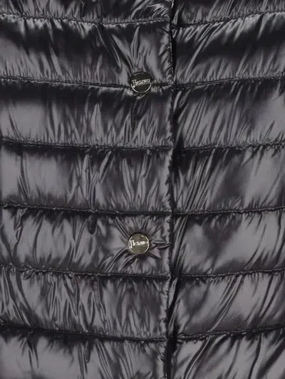 Herno Three-quarter Sleeve Quilted Down Jacket In Black