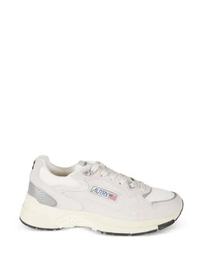 Autry Hyperway Grey Low Top Sneakers With Logo Patch On Side And Tongue In Suede And Mesh Woman In Gray