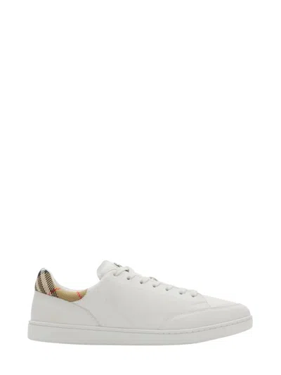 Burberry White Calf Leather Bos Taurus Low Top Sneakers
