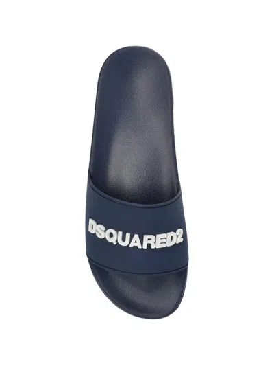 Dsquared2 Logo Slides In Blue