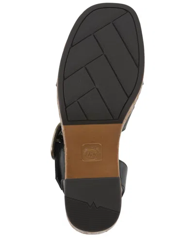 White Mountain Barb Platform Sandal In Black