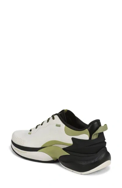 Vionic The Gabby Sneaker In Black