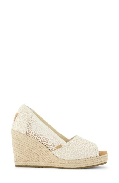 Toms Essential Wedge Sandal In White