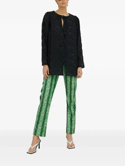 Resume Tie Top In Black
