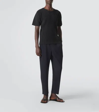 Issey Miyake Ribbed Crew Neck Short Sleeve T-shirt In Black
