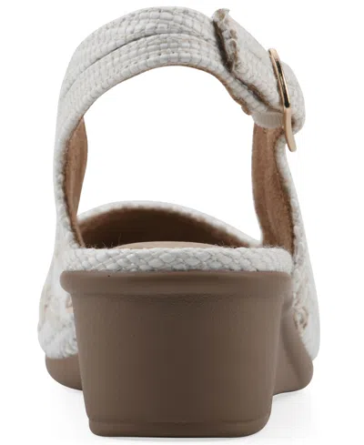 Cliffs By White Mountain Boris Wedge Pump In White