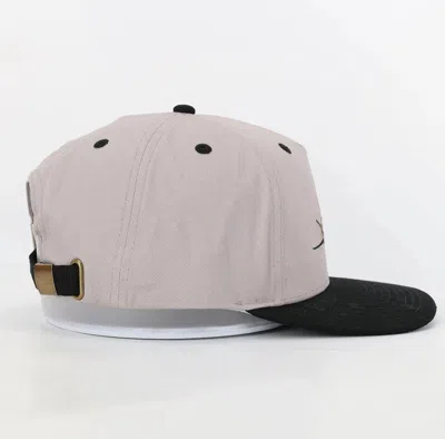 Versa The Pinny Adjustable Hat In White
