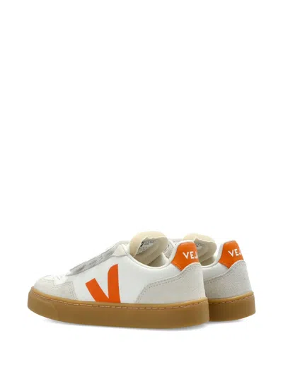 Veja Touch-strap Trainers In White