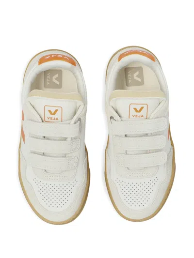 Veja Touch-strap Trainers In White