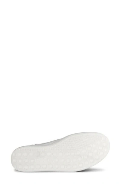 Ecco Soft 7 Sneaker In White