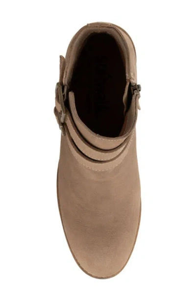 Softwalk Rochester Bootie In Brown