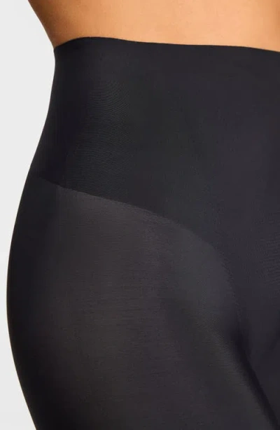 Commando Zone Smoothing Capri Pants In Brown