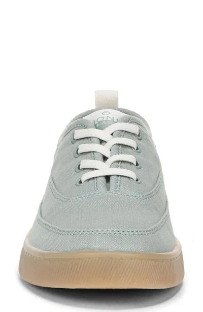 Vionic Cyan Sneaker In Blue