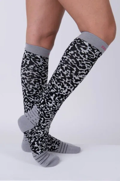 Oosc Penfold Black & White Ski Sock In Multi