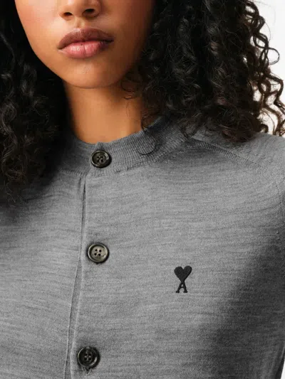 Ami Alexandre Mattiussi Ami Paris Embroidered Heart Round Collar Short Sleeve Sweater In Gray