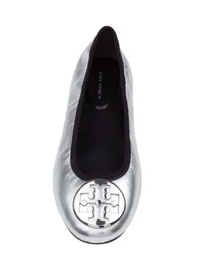 Tory Burch Silver Colored Ballerinas With Logo Plaque On The Front And Elasticated Design In Leather Woman