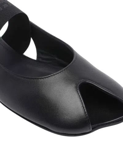 Mm6 Maison Margiela Anatomical Split-toe Leather Slingback Sandals In Black