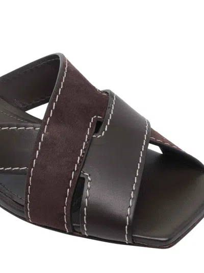 Tod's Flat Leather Sandals With Crossed Straps Shoes In Brown