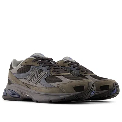 New Balance 2010 Suede-panel Sneakers In Green