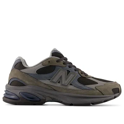 New Balance 2010 Suede-panel Sneakers In Green