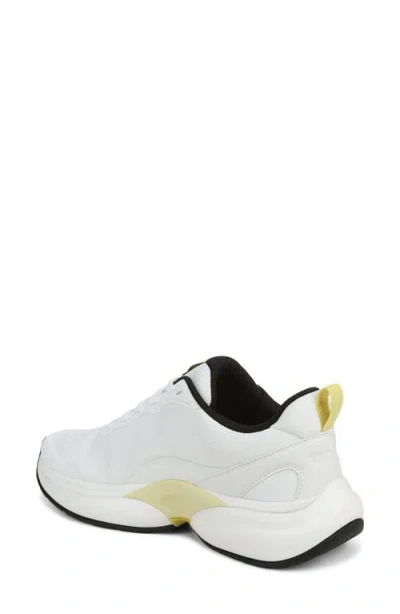 Vionic Walk Quest Sneaker In Multi