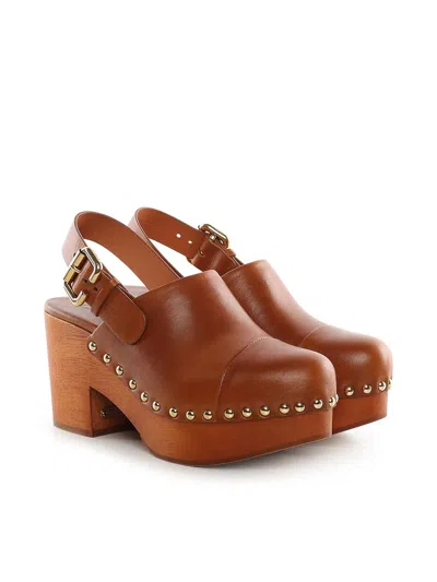 Chloé Chunky Heel Stud Embellishments Wooden Platform Pumps In Ginger Brown