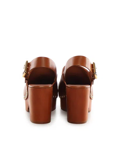 Chloé Chunky Heel Stud Embellishments Wooden Platform Pumps In Ginger Brown