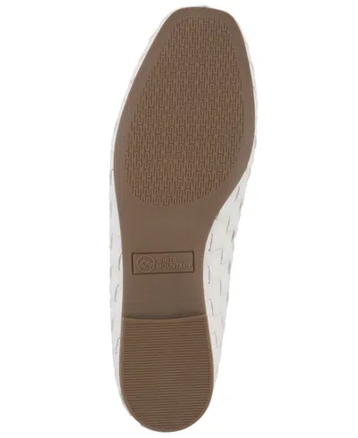 White Mountain Boccie Flat In White