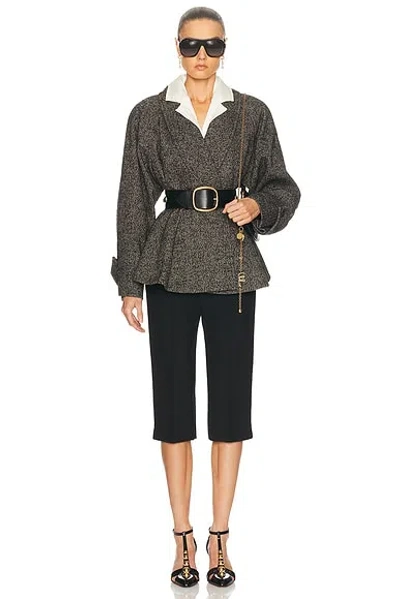 Chloé Tailored Wool Crepe Capri Pants In Black
