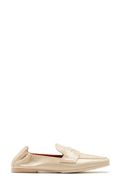 La Canadienne Kitson Crushed Leather Loafer In Neutral