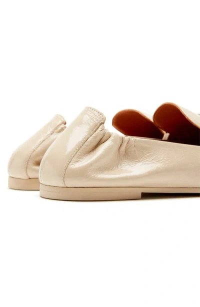 La Canadienne Kitson Crushed Leather Loafer In Neutral