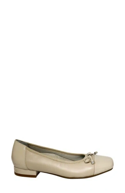 David Tate Alpha Square Toe Flat In Neutral