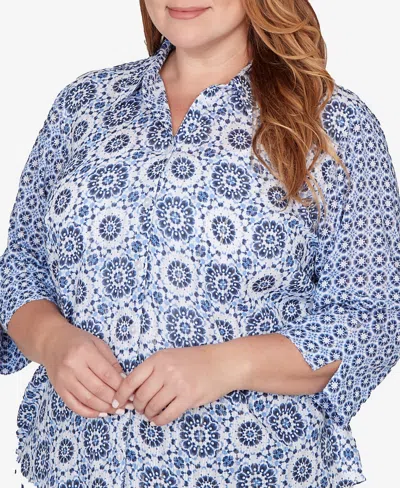 Alfred Dunner Plus Size Mykonos Geometric Button Front Closure Collared Top In Blue