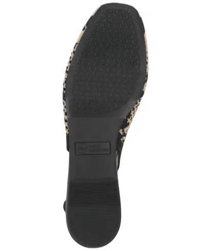 White Mountain Bonie Flat In Brown