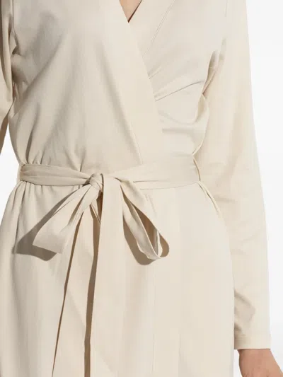 Hanro Belted Bathrobe In Neutral