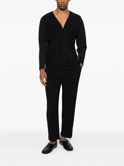 Issey Miyake Basics Buttoned Pleated T-shirt In Black