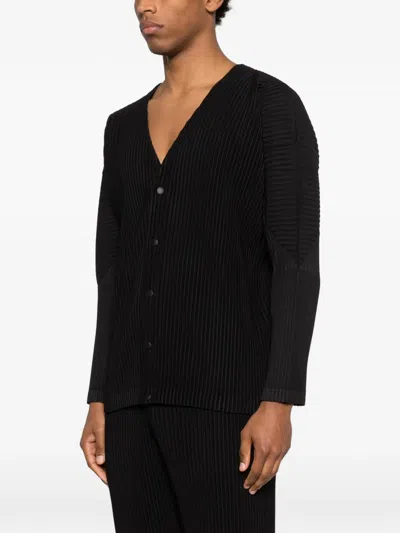 Issey Miyake Basics Buttoned Pleated T-shirt In Black