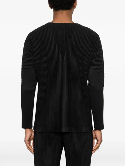 Issey Miyake Basics Buttoned Pleated T-shirt In Black