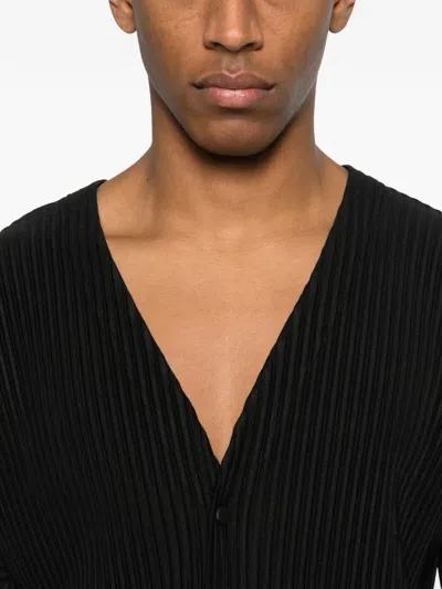 Issey Miyake Basics Buttoned Pleated T-shirt In Black