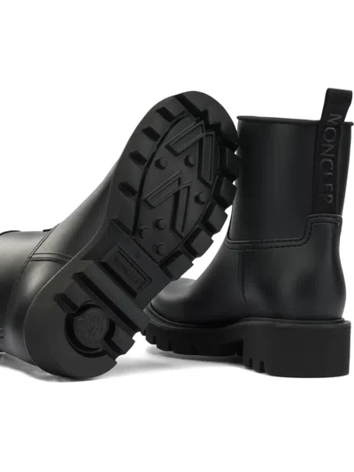 Moncler Logo-patch Pull-on Boots In Black