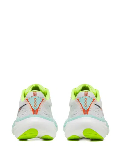 Saucony Ride 19 Sneakers In White